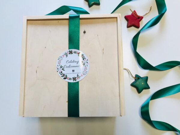 drewniany box prezentowy celebruj codzienność